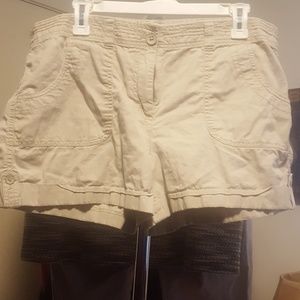 Tan 'Loft' Cargo Shorts